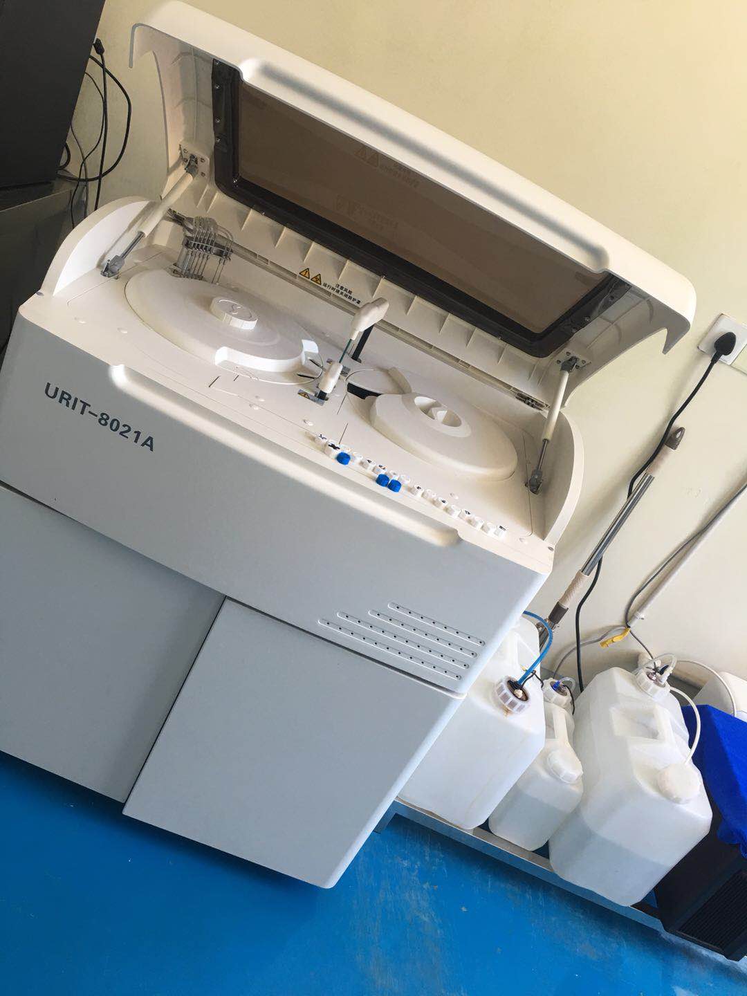 全自動生化分析儀URIT-8021A.jpg
